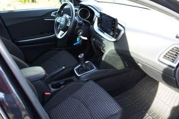 Kia Ceed III Kombi Facelifting 1.5 T-GDI 160KM 2023 Kia Ceed Bezwypadkowy Kamera Tempomat CarPlayAA klima 2stref. FV23, zdjęcie 14