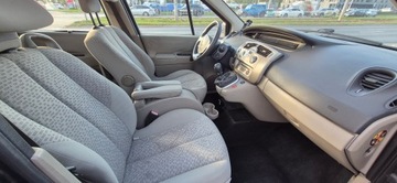 Renault Scenic II 2.0 i 16V 136KM 2006 RENAULT SCÉNIC II 2.0 16V GAZ LPG 135 KM 7 osób, zdjęcie 17