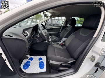 Citroen C4 II Hatchback 5d Facelifting 1.2 PureTech 130KM 2016 Citroen C4 1.2 Turbo Szwajcaria Gwarancja Po serwis 1.2 Benzyna, zdjęcie 27