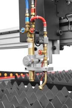 СТАНОК ПЛАЗМЕННО-ПЛОТТЕРНОЙ РЕЗКИ СТАНОК ГАЗО-ПЛАЗМЕННОЙ РЕЗКИ PW-1530 АСТ 1500х3000