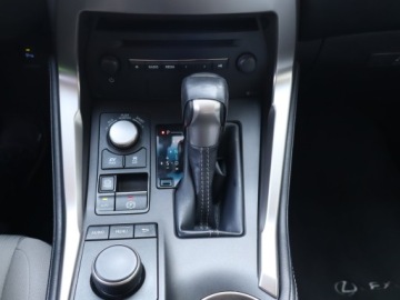 Lexus NX I SUV 300h 197KM 2014 Lexus NX 300h, Salon Polska, 4X4, Automat, Skóra, zdjęcie 15