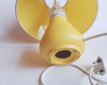 Żółta słoneczna lampka