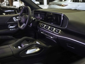 Mercedes GLE V167 SUV Facelifting 2.0 300d 269KM 2025 MERCEDES-BENZ GLE 300 d 4-Matic AMG Line 2.0 (269KM) 2025, zdjęcie 5