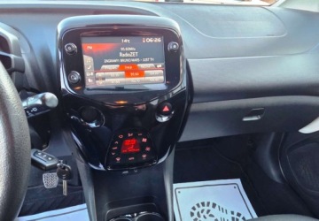 Citroen C1 II Hatchback 5d 1.0 VTi 72KM 2018 Citroen C1 1,0 Ben 72 KM Benzyna 72KM, zdjęcie 21