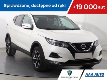 Nissan Qashqai II Crossover 1.2 DIG-T 115KM 2017 Nissan Qashqai 1.2 DIG-T, Salon Polska