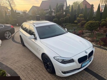 BMW Seria 5 F10-F11 Touring 520d 184KM 2011 BMW Seria 5 520d Touring Luxury Line 184KM 2011r, zdjęcie 1