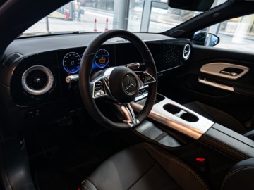 Mercedes CLA C118/X118 2025 MERCEDES-BENZ CLA 180 Progressive Sedan 1.5 (136KM) 2025, zdjęcie 5