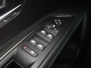 Peugeot 3008 II Crossover Facelifting  1.2 PureTech 130KM 2022 Peugeot 3008 1.2 PureTech, Salon Polska, zdjęcie 15