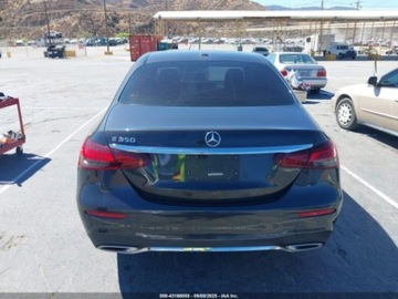 Mercedes Klasa E W213 2021 Mercedes-Benz Klasa E 350 2021 2.0l 2.0 Benzyna 255KM, zdjęcie 4