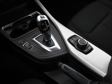 BMW Seria 1 F40 2019 BMW 118 GRATIS! Pakiet Serwisowy o wartości 1000, zdjęcie 28
