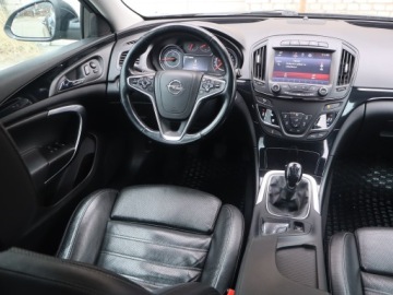 Opel Insignia I Hatchback Facelifting 2.0 CDTI Ecotec 170KM 2015 Opel Insignia 2.0 CDTI, 167 KM, Skóra, Navi, zdjęcie 6