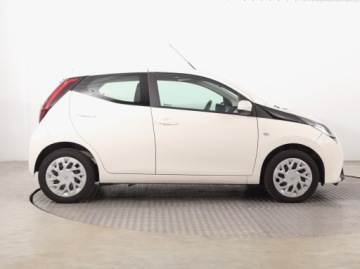 Toyota Aygo II Hatchback 3d Facelifting 1.0 VVT-i 72KM 2020 Toyota Aygo 1.0 VVT-i, Salon Polska, VAT 23%, zdjęcie 5