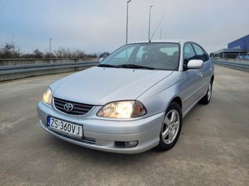 Toyota Avensis I Sedan 1.8 129KM 2001