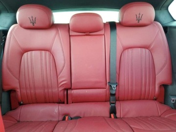 Maserati Levante 2022 Maserati Levante Base 2022 3.0l 3.0 Benzyna 345KM, zdjęcie 11