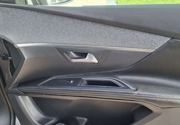 Peugeot 5008 II Crossover 1.5 BlueHDI 130KM 2019 Peugeot 5008 Peugeot 5008 1.5 Diesel 130KM, zdjęcie 17