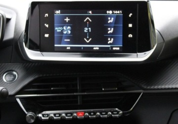 Peugeot 208 II Hatchback 1.2 PureTech 102KM 2023 Peugeot 208 1.2 102KM Allure PACK Salon PL 1 wl FV23 serwis ASO 1.2 102KM, zdjęcie 17