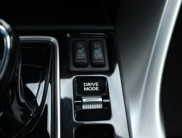 Mitsubishi Eclipse Cross SUV PHEV 2.4 188KM 2021 Mitsubishi Eclipse Cross Plug-in-Hybrid, zdjęcie 18