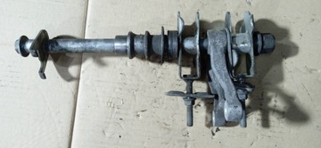 SUZUKI GS 500 OŚ OŚKA KOŁA TYŁ TYLNEGO NACIĄG