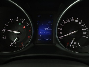 Toyota Avensis III Wagon Facelifting 2015 1.8 Valvematic 147KM 2017 Toyota Avensis automat navi klima auto kamera i, zdjęcie 21