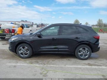 Ford Escape III 2024 Ford Escape ST-Line 2024 1.5l 1.5 Benzyna 180KM, zdjęcie 2