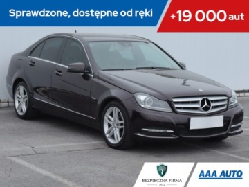 Mercedes Klasa C W204 Limuzyna 1.8 200 CGI BlueEFFICIENCY 184KM 2011 Mercedes C C 200, Salon Polska, Serwis ASO