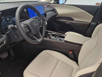 Lexus RX V 2.5 450h+ 309KM 2025 Od ręki - F Sport Design 2.5 Hybrid Plug-in 309KM | Kamera 360!, zdjęcie 3