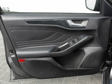 Ford Focus IV Hatchback ST Facelifting 2.3 EcoBoost 280KM 2024 Ford Focus DX02561#2.3 EcoBoost ST X Pakiet zimowy, zdjęcie 8