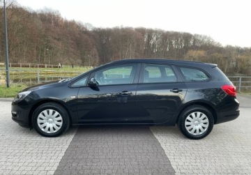 Opel Astra J Sports Tourer Facelifting 1.6 CDTI ecoFLEX 110KM 2015 Opel Astra J 1.6 CDTI, Nowy ROZRZAD 1.6 Diesel 110KM, zdjęcie 5
