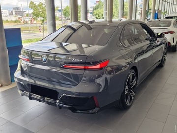 BMW Seria 7 G70 Sedan 3.0 40d 299KM 2025 BMW Seria 7 740d xDrive Sport Sedan 3.0 (299KM) 2025, zdjęcie 2