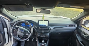 Ford Kuga III SUV 1.5 EcoBoost 150KM 2020 Ford Kuga BENZYNA 2020r. wersjia ST piekny perlowy kolor 1.5 Benzyna, zdjęcie 6