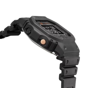 Zegarek CASIO G-Shock G-Squad Move Square Bluetooth DW-H5600-1ER [+GRAWER]