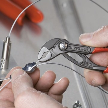 ОРИГИНАЛЬНЫЕ ЩИПЦЫ ДЛЯ ТРУБНЫХ КЛЮЧЕЙ COBRA KNIPEX 125