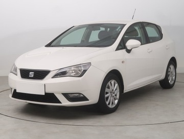 Seat Ibiza IV Hatchback 5d Facelifting 1.2 TSI 105KM 2015 Seat Ibiza 1.2 TSI, Salon Polska, Serwis ASO, zdjęcie 1