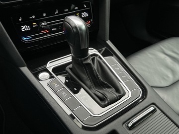 Volkswagen Arteon Fastback Facelifting 2.0 TDI 200KM 2021 Volkswagen Arteon 2.0TDI 200KM 4X4 R-Line DSG l Pa, zdjęcie 16