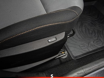 Dacia Duster II SUV Facelifting 1.3 TCe 150KM 2023 Od ręki - DACIA Duster 1.3 TCe Extreme EDC Suv 150KM 2023, zdjęcie 8