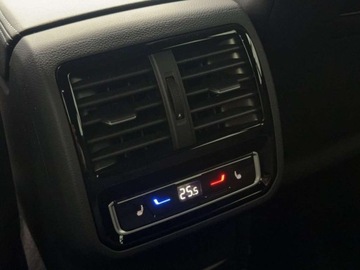 Volkswagen Arteon Fastback Facelifting 2.0 TSI 190KM 2023 Volkswagen Arteon Shooting Brake R-Line 2.0 TSI 190KM DSG, Bogate wyposaze, zdjęcie 30