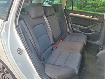 Volkswagen Passat B8 2021 Volkswagen Passat Variant GTE ASO 1.4TSI 218KM bezwyp. pakiety AppConnect, zdjęcie 21