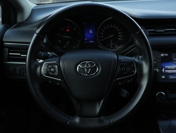 Toyota Avensis III Wagon Facelifting 2015 2.0 D-4D 143KM 2017 Toyota Avensis 2.0 D-4D, Salon Polska, Skóra, zdjęcie 15