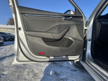 Skoda Octavia IV Kombi 2.0 TDI 150KM 2023 Skoda Octavia 2.0 TDI 150KM Style DSG Pakiet Chrom, zdjęcie 10