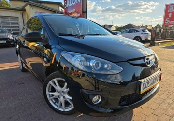 Mazda 2 II Hatchback 5d 1.3 86KM 2010 Mazda 2 1.3Benzynkaniski przebieg prosto z Niemiec 1.3 Benzyna 85KM