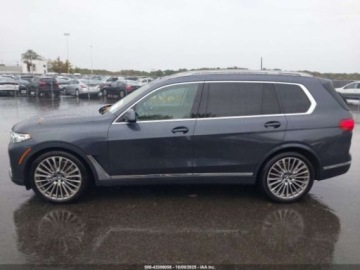 BMW X7 2021 BMW X7 xdrive40i, 2021r., 4x4, 3.0L 3.0 Benzyna 335KM, zdjęcie 4
