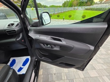 Opel Combo E Kombivan 1.5 Diesel 131KM 2018 Opel Combo 1.5 diesel 130Ps Panorama Navi Kamera Piekne Gwarancja 1.5, zdjęcie 25