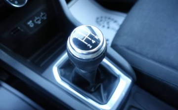 Renault Clio V Hatchback 5d 1.0 TCe 100KM 2019 Renault Clio 1.0TCe 100KM Full LED Tablet Asystenci jazdy Klima Oryginalny, zdjęcie 21