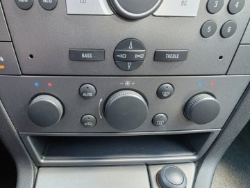 Opel Vectra C Sedan 1.8 ECOTEC 122KM 2005 Opel Vectra 1.8 Benzyna 122 KM, Klimatyzacja,, zdjęcie 16