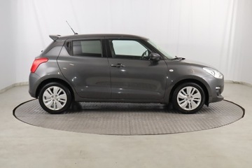 Suzuki Swift VI Hatchback 1.2 DualJet 90KM 2018 Suzuki Swift 1.2 DualJet, Salon Polska, zdjęcie 5