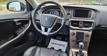 Volvo V40 II Cross Country 2.0 D3 DRIVE-E 150KM 2016 Volvo V40 2.0 150Ps. CrossCountry Navi Skora Automat 2016 2.0 Diesel 150KM, zdjęcie 20