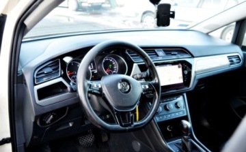Volkswagen Touran III 2017 Volkswagen Touran Serwisowany, Bardzo bogate wyposazenie, Nowy rozrzad, zdjęcie 13