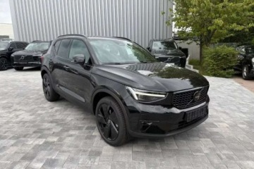 Volvo XC40 Crossover Facelifting 2.0 B3 163KM 2026 Volvo XC 40 VOLVO XC40 Core B3 Mild Hybrid, Dowolna konfiguracja, Polski S, zdjęcie 1