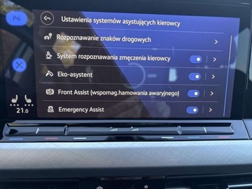 Volkswagen Golf VIII Variant 2.0 TDI 150KM 2022 Volkswagen Golf Variant LED Plus Digital Cockpit navi tempomat ACC hak, zdjęcie 23