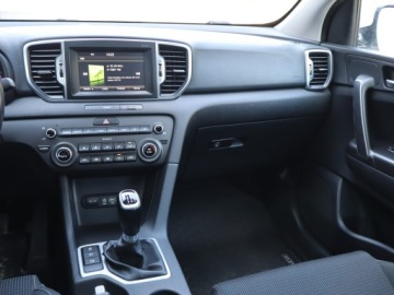 Kia Sportage III SUV Facelifting 1.7 CRDi 115KM 2016 Kia Sportage 1.7 CRDi, Navi, Klima, Klimatronic, zdjęcie 7